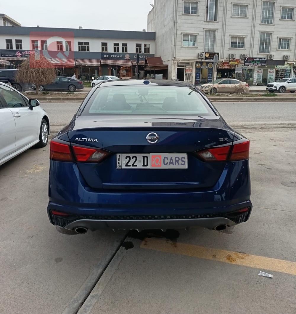 نیسان ئەلتیما